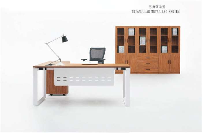 LF005三角管系列主管臺