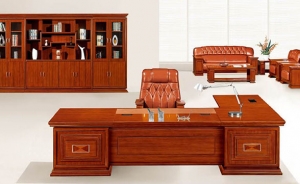 買完實(shí)木大班臺不后悔，知道原因后恍然大悟。