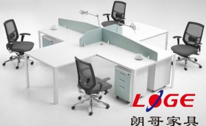 好的辦公桌椅廠家如何選擇？