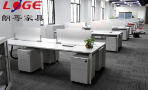 如何預(yù)防辦公家具出現(xiàn)掉漆開裂呢？