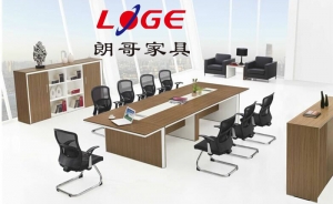 定制板式辦公家具時(shí)需考慮哪些因素？