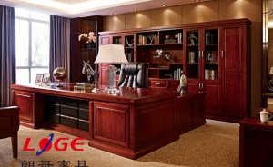 實(shí)木辦公班臺(tái)使用注意事項(xiàng)您了解多少？